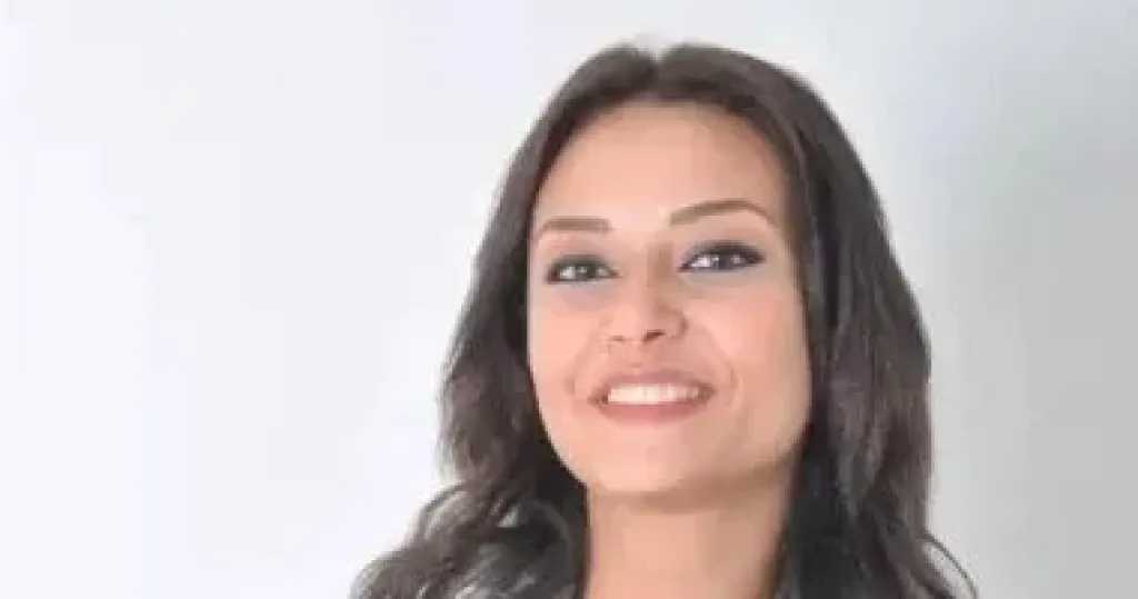 مشاجرة أسرية بين الفنانة هالة سرور وزوج شقيقتها في الشيخ زايد