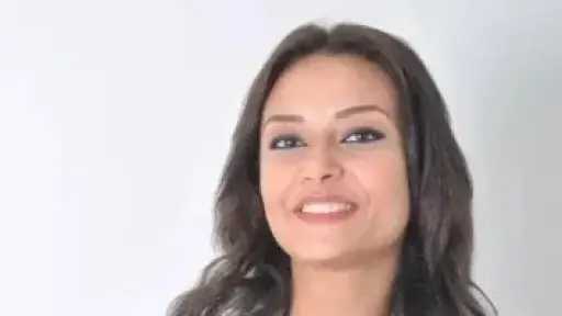 مشاجرة أسرية بين الفنانة هالة سرور وزوج شقيقتها في الشيخ زايد