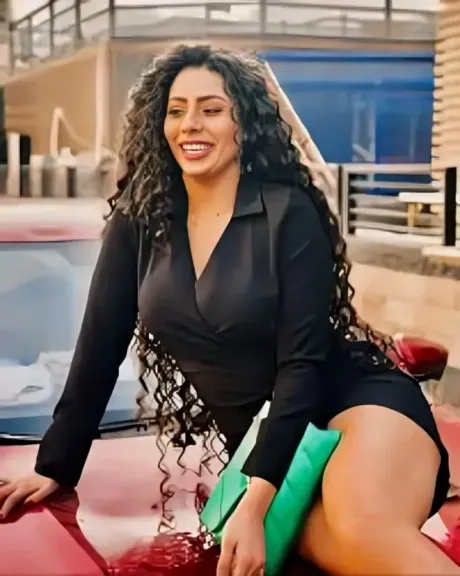 الراقصة حورية