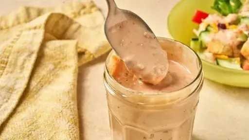 صلصة ثاوزند آيلاند.. قصة نجاح بدأت بوجبة شاطئية بسيطة