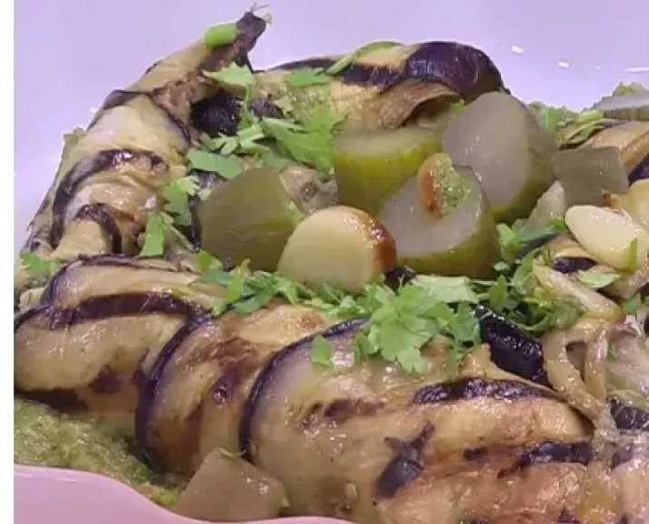 رول الباذنجان المشوي.. وصفة مميزة بطعم شهي يمكن تحضيرها بسهولة
