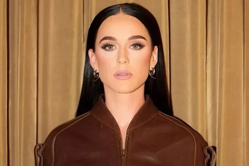  النجمة الأمريكية كاتي بيري