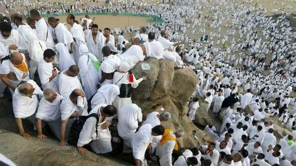 موعد عيد الأضحى 2026 ووقفة عرفات فلكياً | متى يبدأ شهر ذي الحجة؟