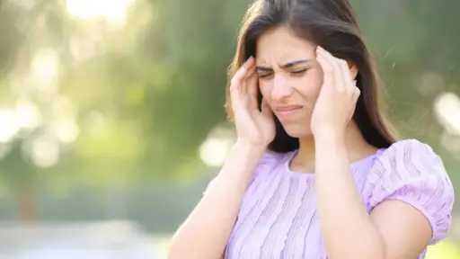أسباب صداع الصيف وطرق علاجه.. 5 عوامل تجعل الحرارة عدوًا لرأسك