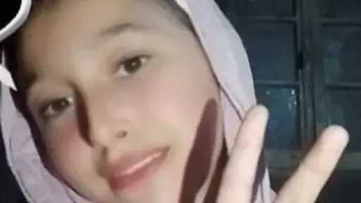 بعد 27 يومًا من الجريمة.. محاكمة طالبة وشقيقها لقتل طفلة بالشرقية بدافع السرقة