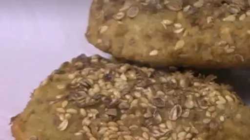 وصفة مبتكرة.. طعمية بالجبنة الكريمي لإفطار شهي يوم الجمعة