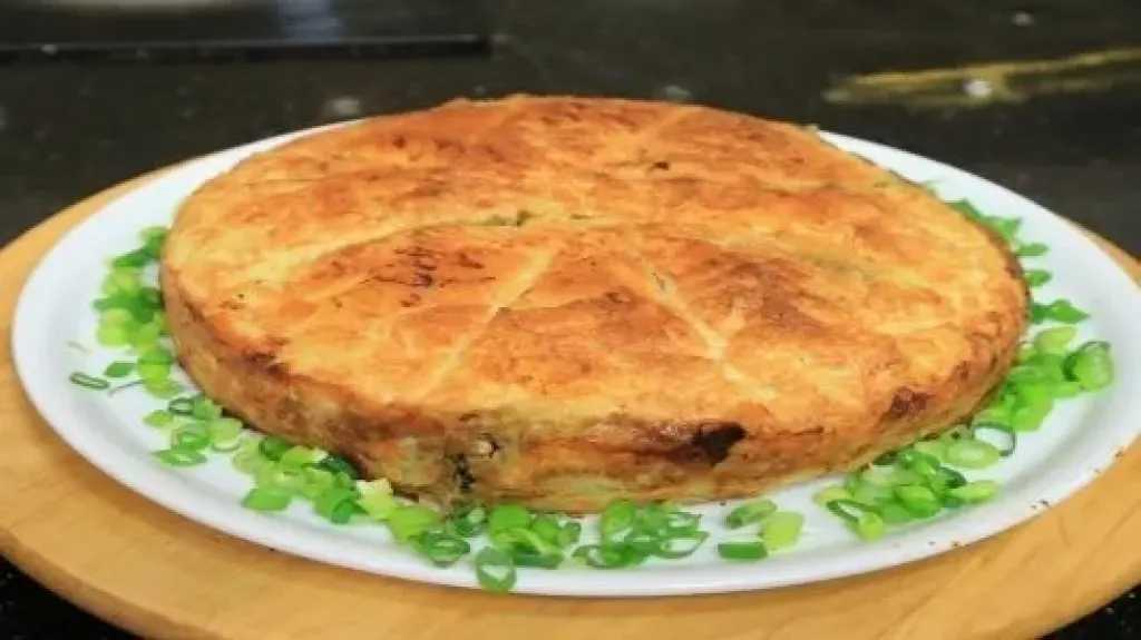 الجلاش بالسجق.. وجبة سريعة بمذاق شهي وقوام مقرمش
