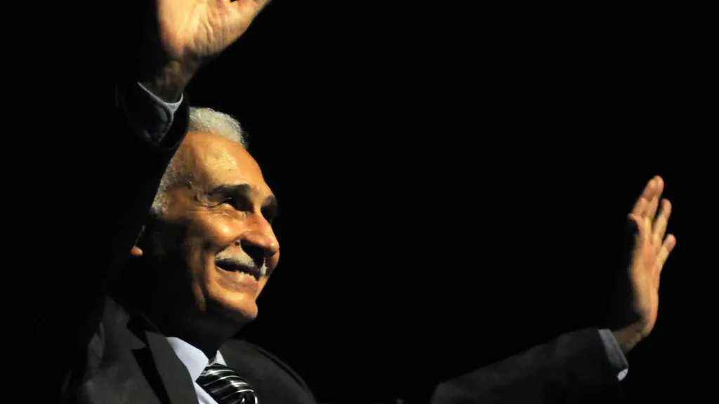”وداعاً يا حكيم الفن”.. رحيل الفنان القدير عبدالرحمن أبو زهرة بعد صراعٍ مرير مع المرض ووصيته الأخيرة تُبكي القلوب