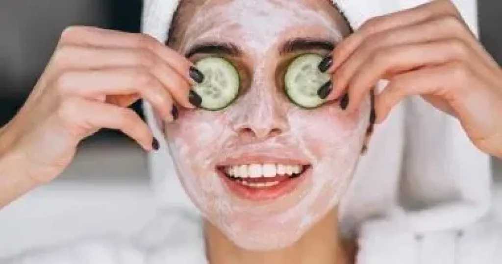 وصفات طبيعية لاستعادة نضارة البشرة وترطيبها العميق