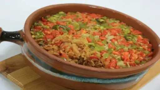 اللسان طبق مميز على سفرة العيد.. سر الطعم المميز والطراوة في خطوات... اللسان طبق مميز على سفرة العيد.. سر الطعم المميز والطراوة في خطوات بسيطة