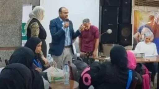 الأقصر.. وكيل وزارة العمل يستجيب لطلب فتاة من ذوي الهمم ويوجّه بتوفير... الأقصر.. وكيل وزارة العمل يستجيب لطلب فتاة من ذوي الهمم ويوجّه بتوفير فرصة عمل لها