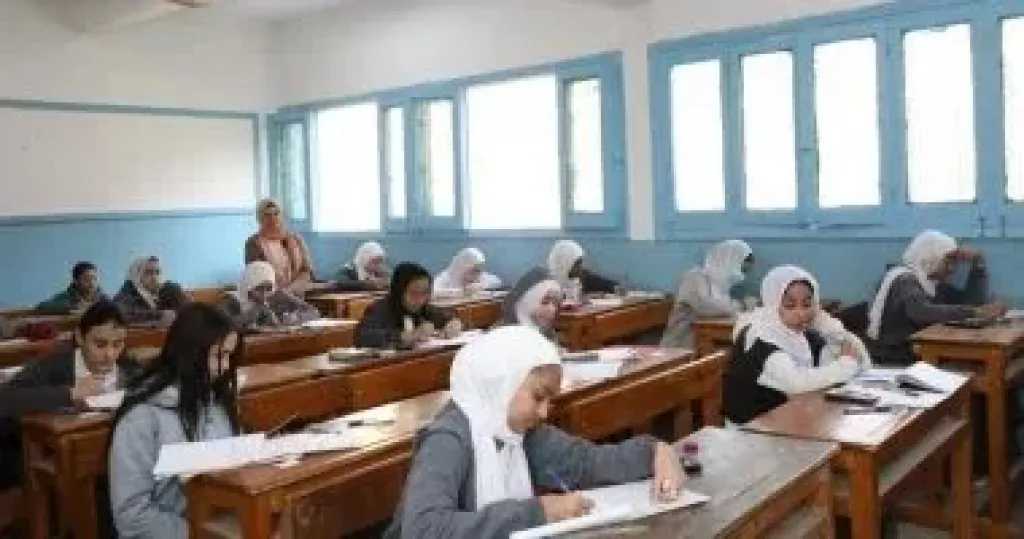 حرمان طالبة بالقليوبية من أداء امتحانات الإعدادية بسبب الغش واستبعاد رئيس اللجنة