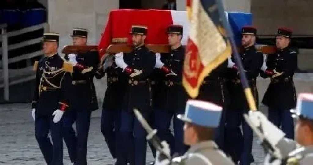 رحيل زوجة الرئيس الفرنسي الأسبق جاك شيراك عن عمر 93 عاماً