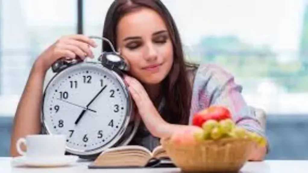 أطعمة تساعدك على تحسين النوم والابتعاد عن الأرق