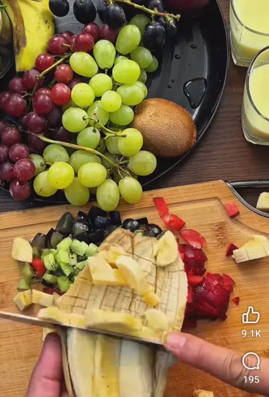 فروت سلاد بالكاسترد