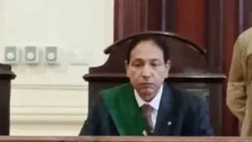 الحكم بالمؤبد على متهم في قضية قتل وابتزاز زوجة المجني عليه بالإسكندرية الحكم بالمؤبد على متهم في قضية قتل وابتزاز زوجة المجني عليه بالإسكندرية