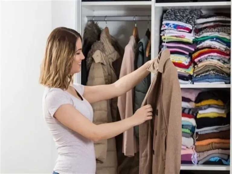 الأطباء يحذرون الفتيات: تجنب هذه الملابس في موجات الحر للحفاظ على الراحة