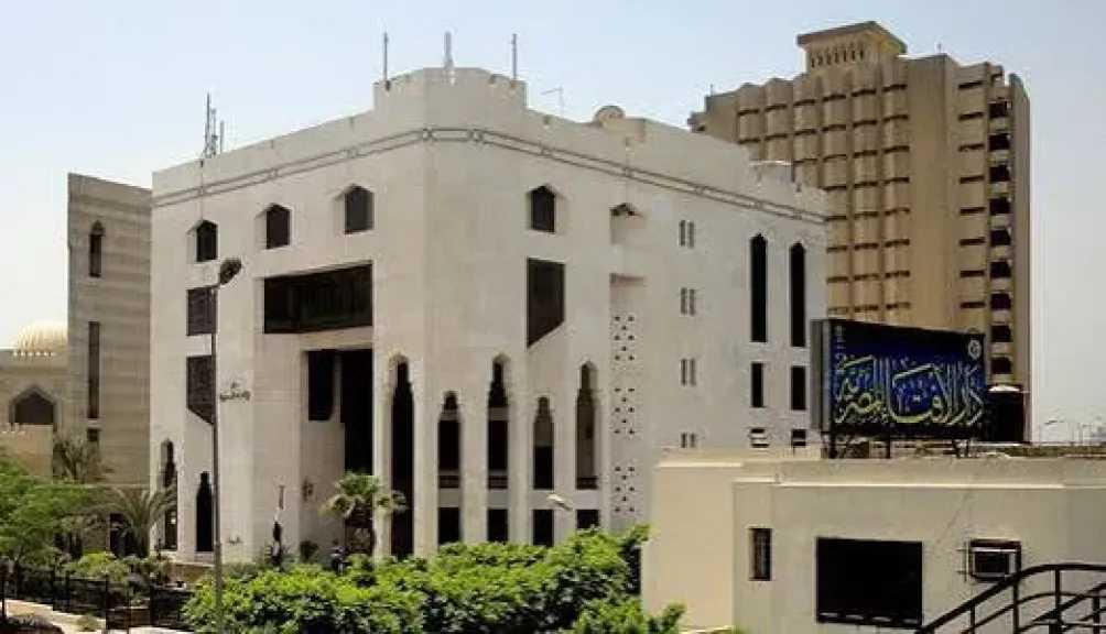 دار الإفتاء: الأرملة تقدم نموذجاً فريداً في التضحية وتحصد أعظم الأجر