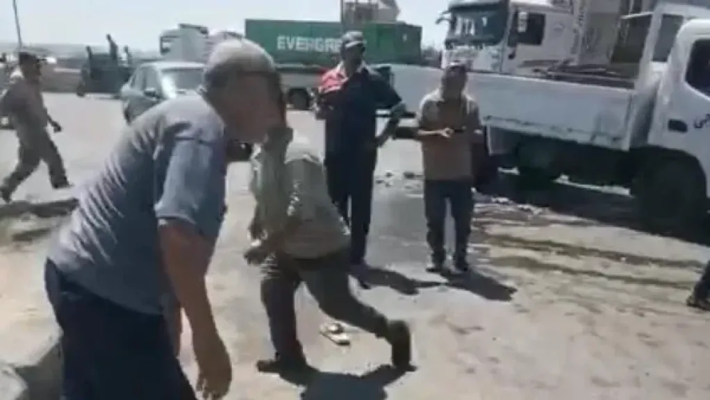 جانب من الحدث