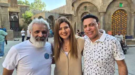 حصري.. أول صور بعد انتهاء تصوير فيلم «الحافي».. تأليف محمد الغيطي وإلهام شاهين تحتفل برسالة مؤثرة
