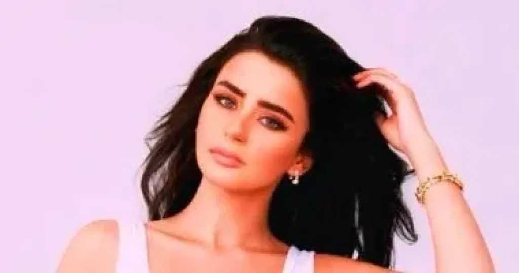 الفنانة إيمان سلامة تعلن عن وفاة والدها وتطلب الدعاء له عبر ”إنستجرام”