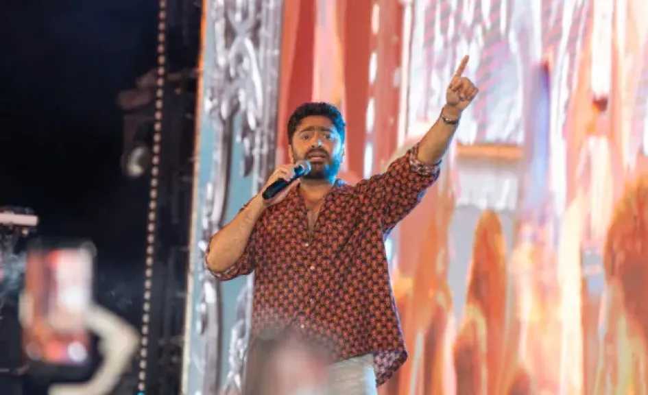 تامر حسني وأحمد سعد يفتتحان حفلات «يلا ساحل».. مبادرة جديدة لتعزيز السياحة في الساحل الشمالي