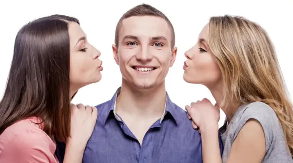 تفسير حلم نكاح امرأتين من رجل واحد على سرير واحد