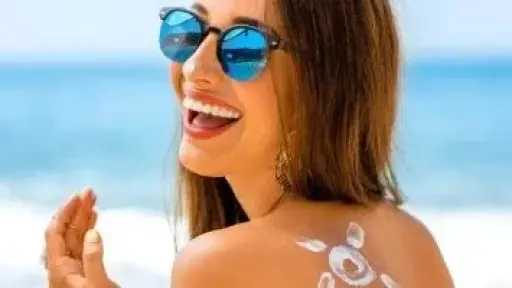 حماية البشرة خلال رحلات الشاطئ.. نصائح أساسية لتجنب تلف الشمس حماية البشرة خلال رحلات الشاطئ.. نصائح أساسية لتجنب تلف الشمس