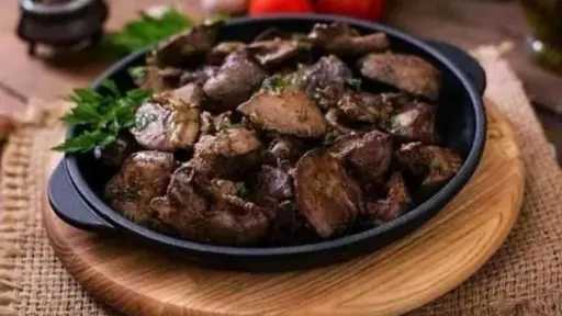 كبدة الدجاج بدبس الرمان.. وصفة غنية بالنكهة كبدة الدجاج بدبس الرمان.. وصفة غنية بالنكهة