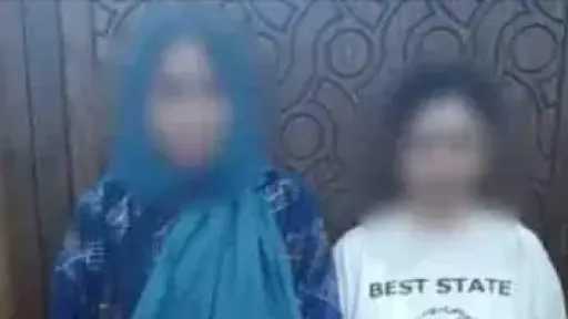 المحكمة الاقتصادية تؤجل محاكمة سيدة وابنتها بتهمة نشر فيديوهات مخلة بالحياء المحكمة الاقتصادية تؤجل محاكمة سيدة وابنتها بتهمة نشر فيديوهات مخلة بالحياء