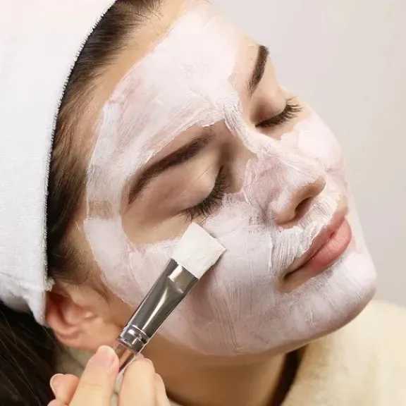 توجه جديد في عالم التجميل.. كريم تسلخات الأطفال كمنتج للعناية بالبشرة