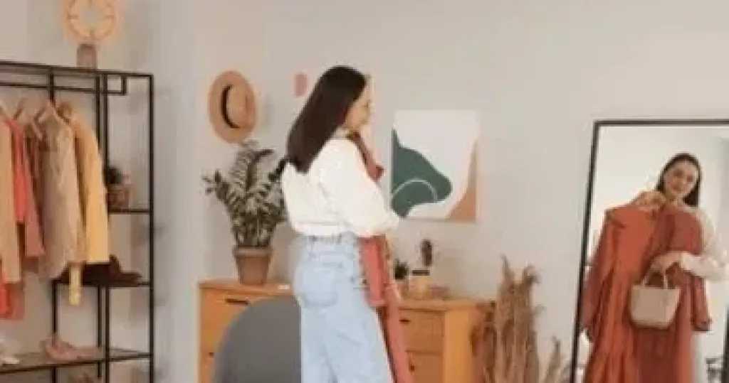 الثقة بالنفس تبدأ من خزانة الملابس.. اكتشف كيف تبني أناقتك لتعزيز حضورك