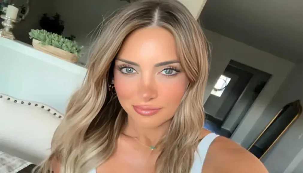 مقتل المؤثرة الأمريكية سارة جيلسون على يد زوجها بعد اتهامه بالتحرش بالأطفال.. طفلها من أبلغ الشرطة