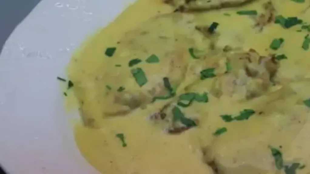 دجاج بصوص المسطردة والعسل.. وصفة شهية تستحق التجربة