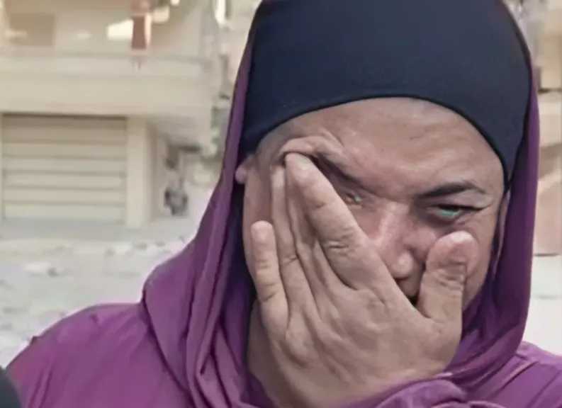 قصة السيدة نعمة التي تجمع الخردة مع أطفالها.. مؤسسة راعي مصر تستجيب لاستغاثتها وتتكفل بحل مشكلتها