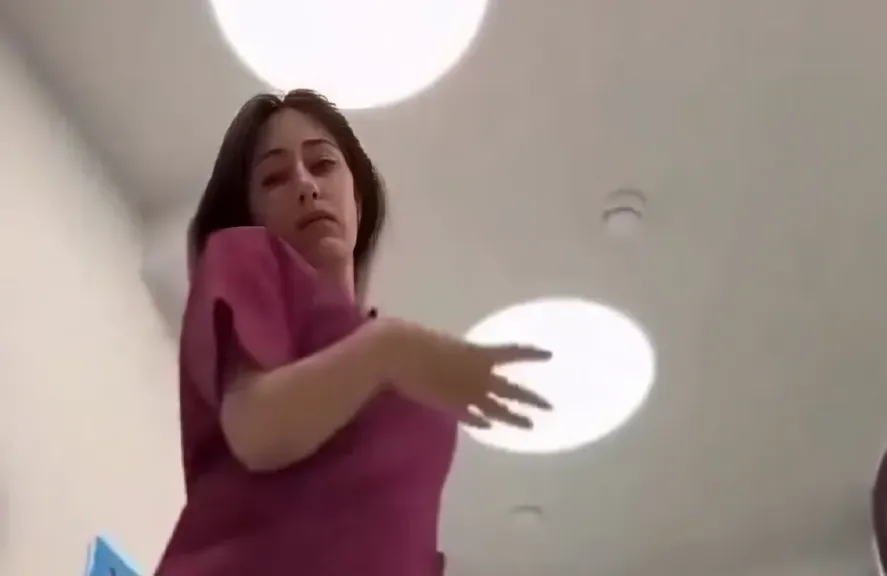 صاحبة فيديو الرقص في عيادة الأسنان 