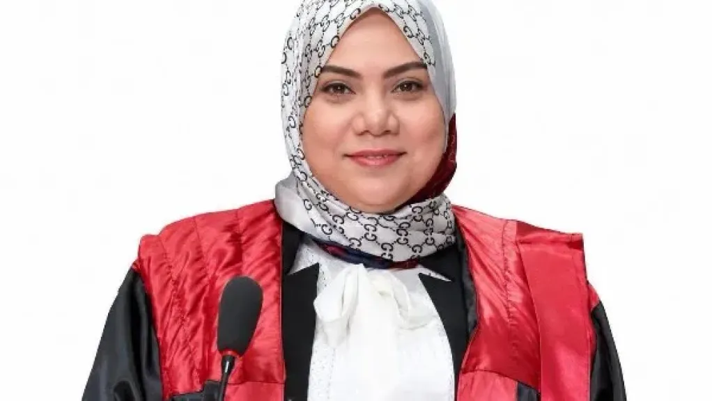 إيناس عبد المطلب