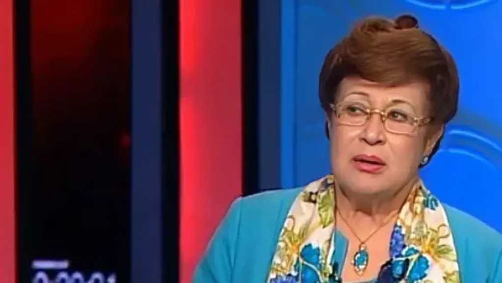 محكمة الأسرة تؤجل قضية الحجر على الدكتورة نوال الدجوي إلى 24 أغسطس