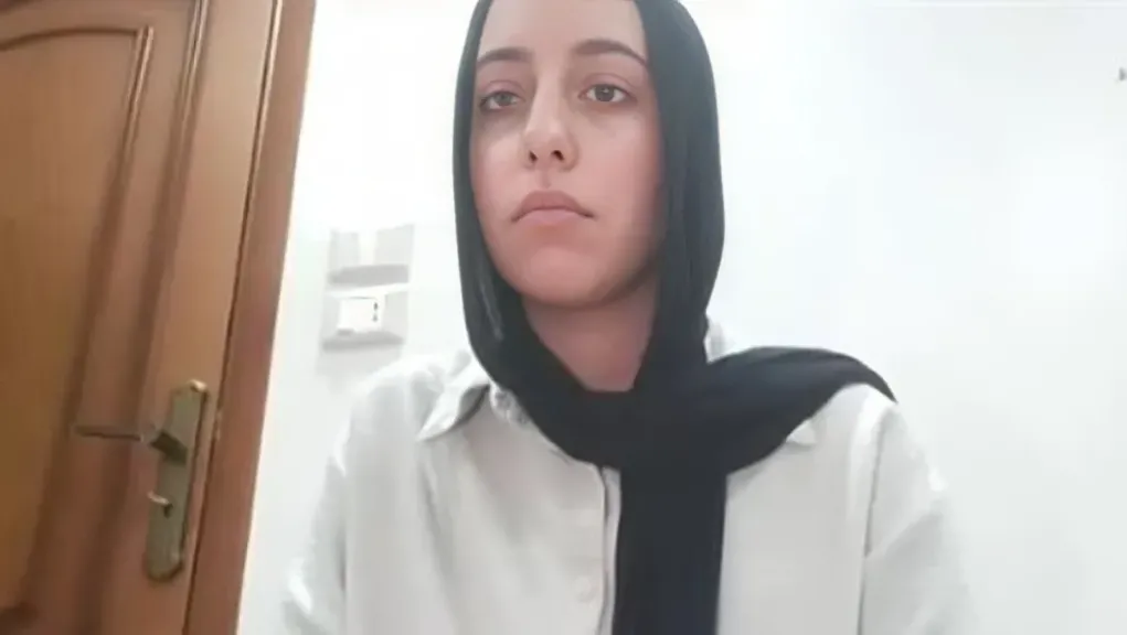 طالبة البحيرة