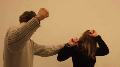 أمين الفتوى: إهانة الزوجة ومنعها من أهلها حرام شرعًا.. والزوجة أمانة في عنق زوجها