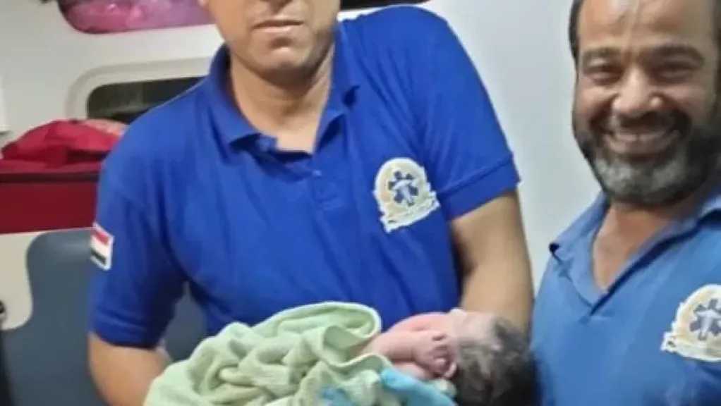 إنقاذ بطولي.. طاقم إسعاف ينقذ حياة فتاة حامل في قرية الكرسا