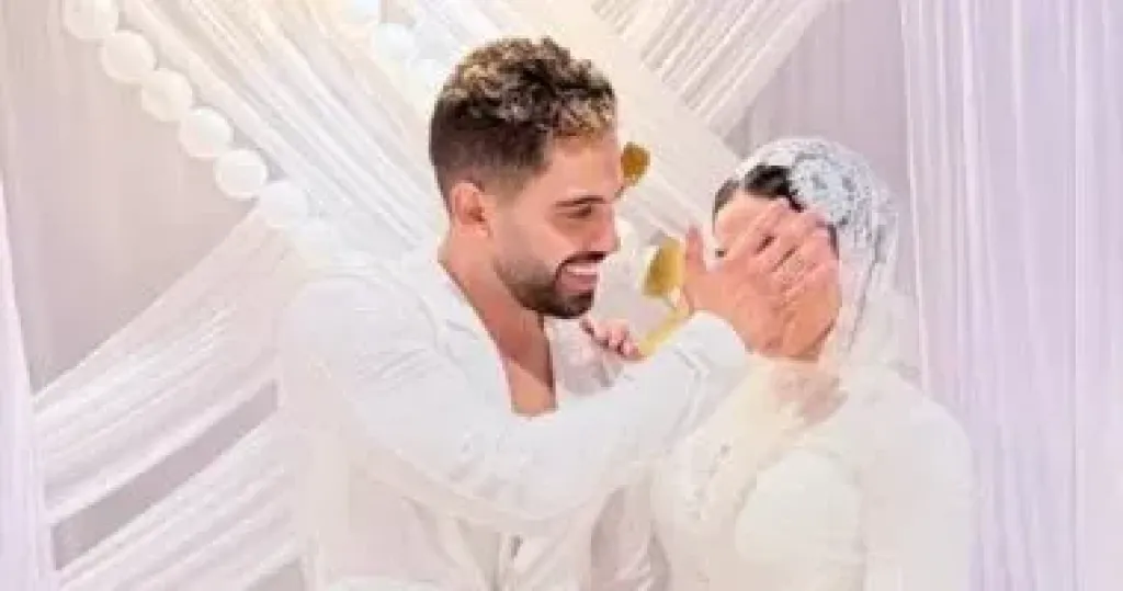 المطرب الشهير فريد