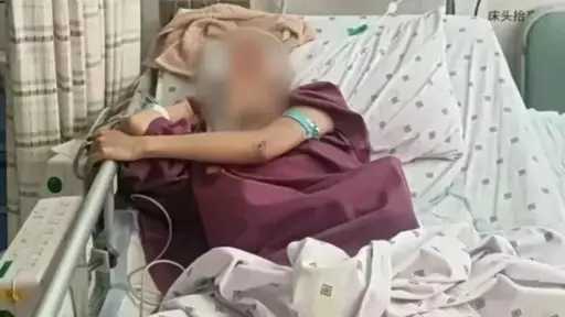 شابة صينية تنجو من الموت بعد قفزها من الطابق 18 إثر خلاف... شابة صينية تنجو من الموت بعد قفزها من الطابق 18 إثر خلاف مع صديقها