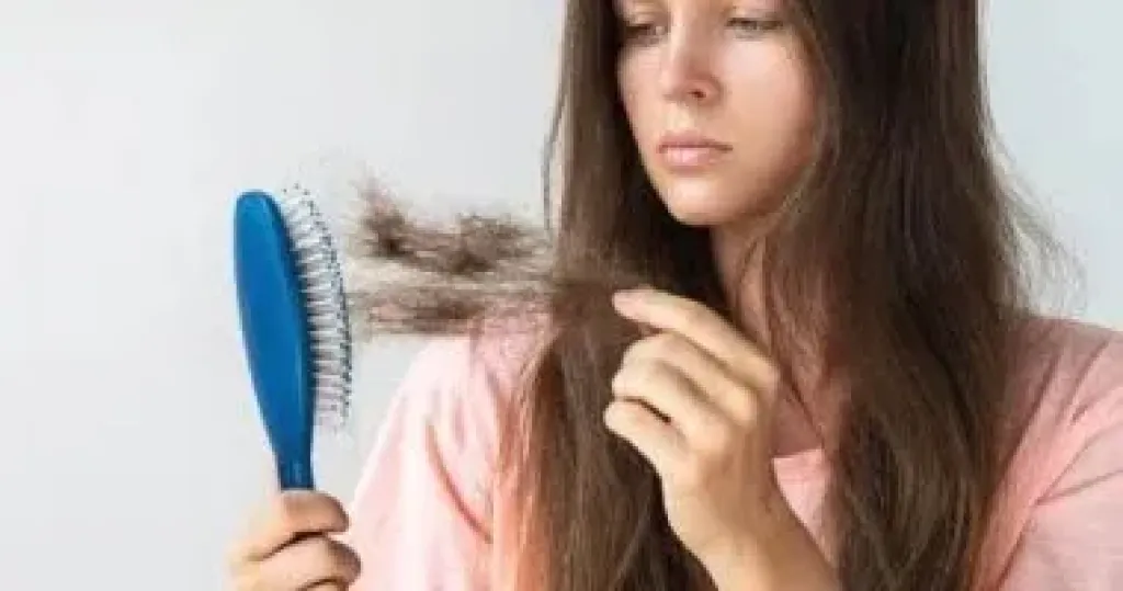 مشكلة تساقط الشعر
