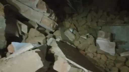 انهيار جزئي لمنزل بأسيوط يُصيب أسرة كاملة.. تفاصيل انهيار جزئي لمنزل بأسيوط يُصيب أسرة كاملة.. تفاصيل