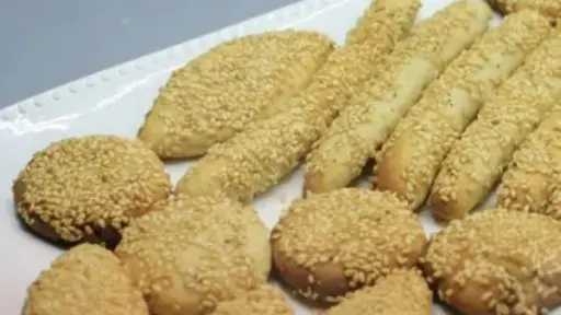 وصفة تحضير كعك بالسمسم: خطوة بخطوة للحصول على مذاق شهي