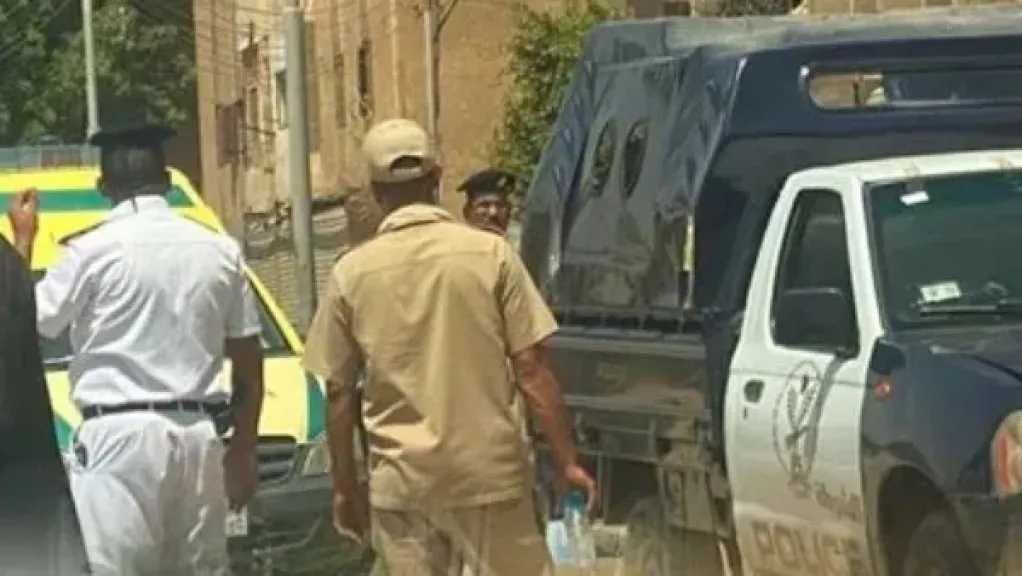جريمة دامية في سوهاج.. زوج ينهي حياة زوجته ثم يقتل شابين أمام ورشتهما