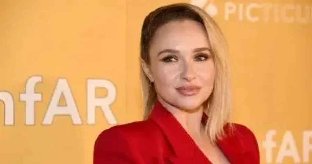 الفنانة هايدن بانيتيير