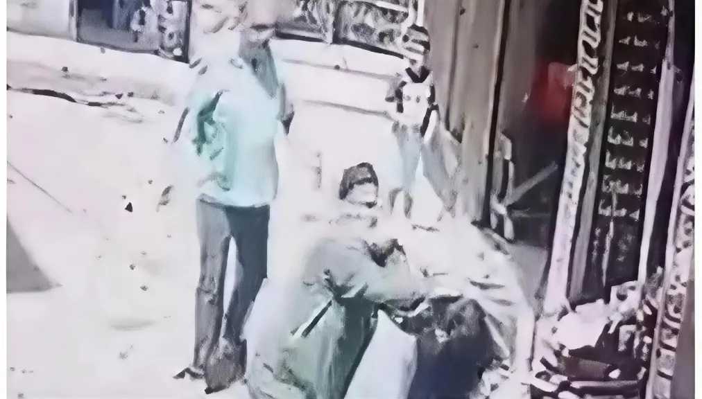 الأمن يضبط متهمة بالاعتداء على زوجة ابنها في المحلة بسبب خلافات أسرية