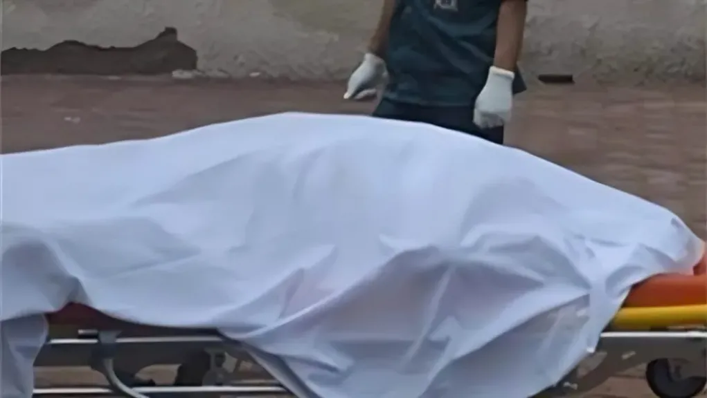 وفاة سيدة وشخص